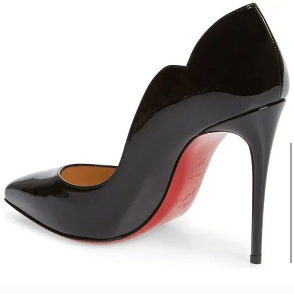 NWT Christian Louboutin Hot Chick Scallop Pointed Toe Pump Size 37/7 - Picture 2 of 11